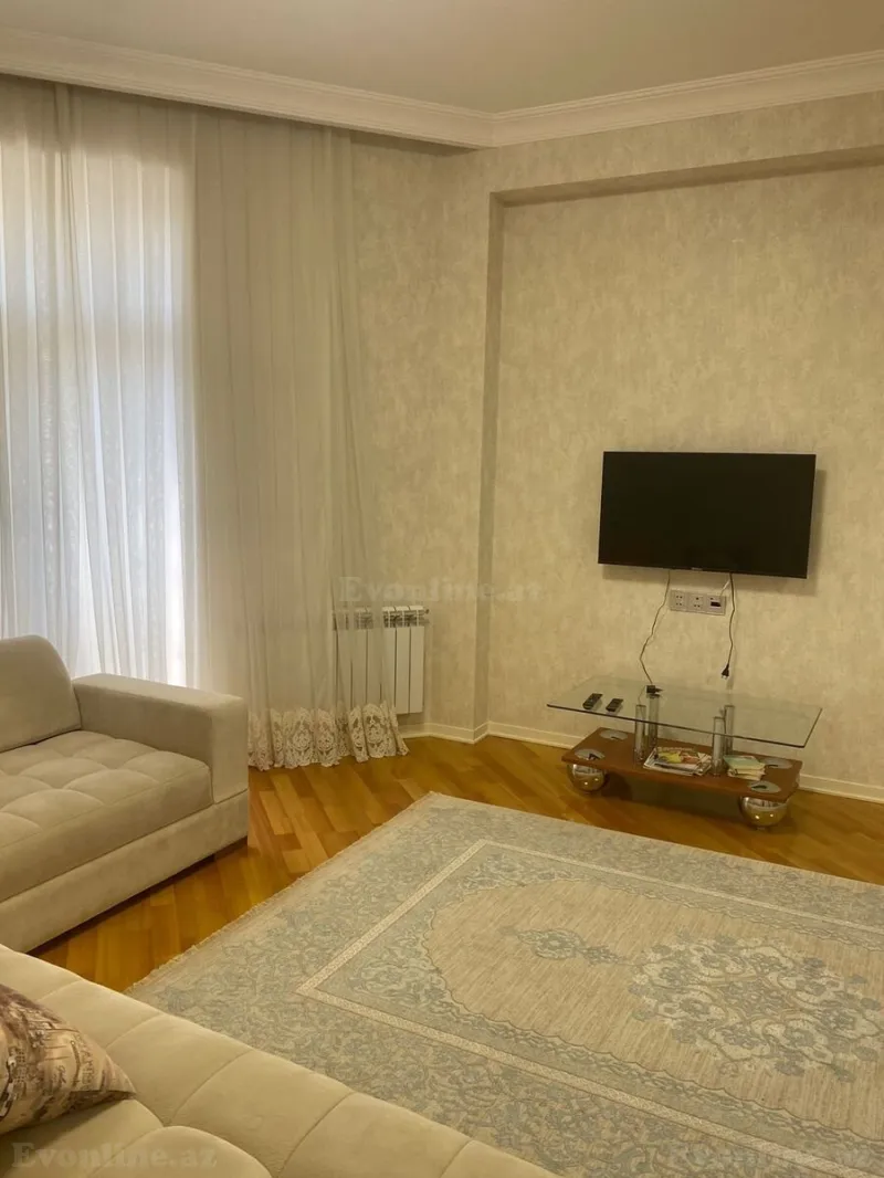 Kirayə verilir 3 otaqlı Mənzil Yeni tikili 155 m² Xətai m. - şəkil 2