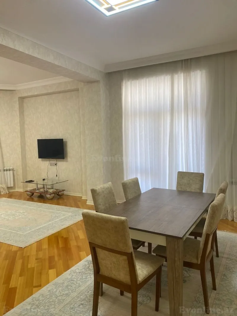 Kirayə verilir 3 otaqlı Mənzil Yeni tikili 155 m² Xətai m. - şəkil 6