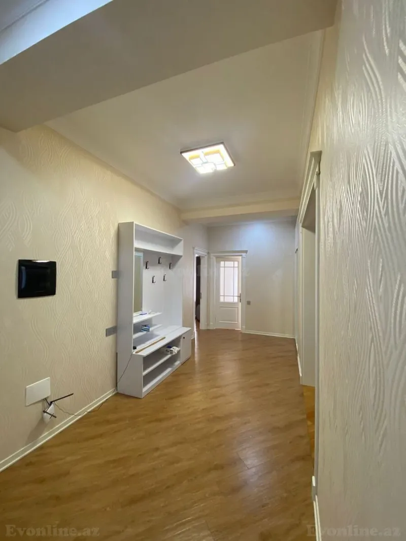 Kirayə verilir 3 otaqlı Mənzil Yeni tikili 155 m² Xətai m. - şəkil 8