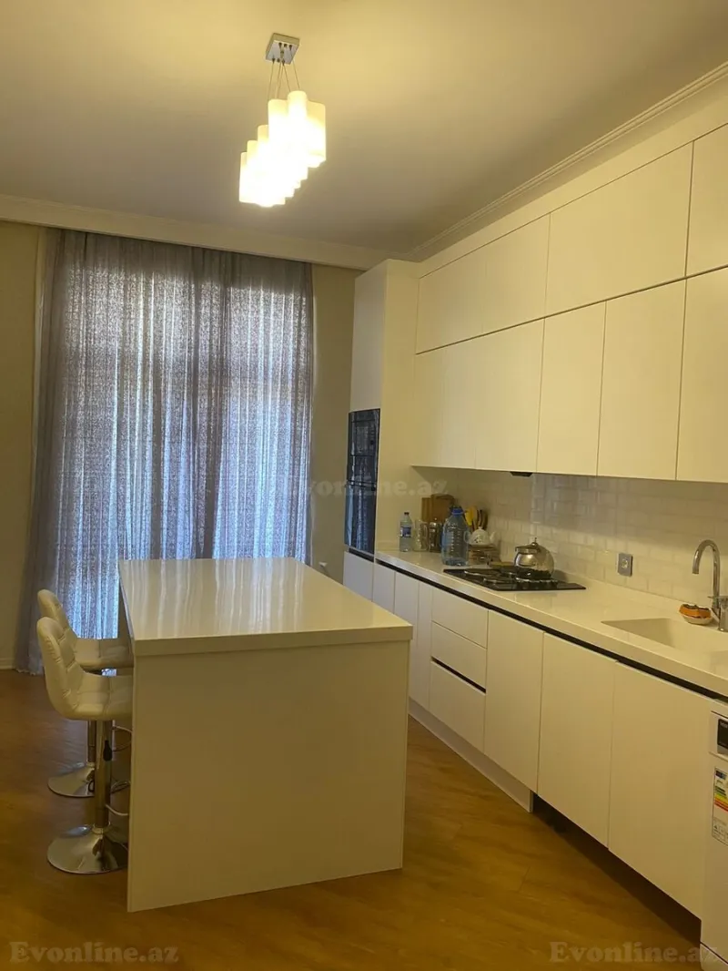 Kirayə verilir 3 otaqlı Mənzil Yeni tikili 155 m² Xətai m. - şəkil 10