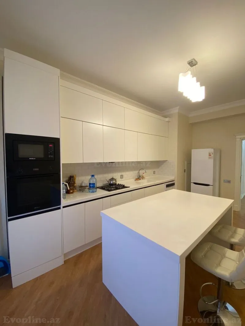 Kirayə verilir 3 otaqlı Mənzil Yeni tikili 155 m² Xətai m. - şəkil 11