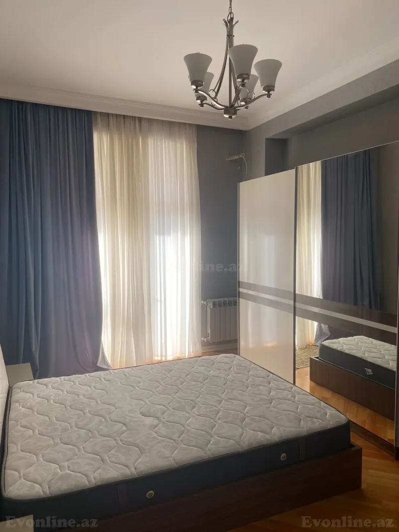 Kirayə verilir 3 otaqlı Mənzil Yeni tikili 155 m² Xətai m. - şəkil 18