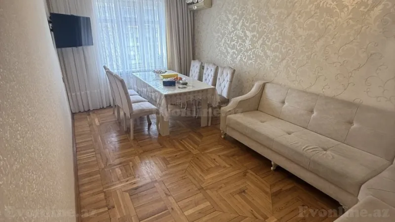 Satılır 3 otaqlı Mənzil Köhnə tikili 80 m² Yeni Yasamal