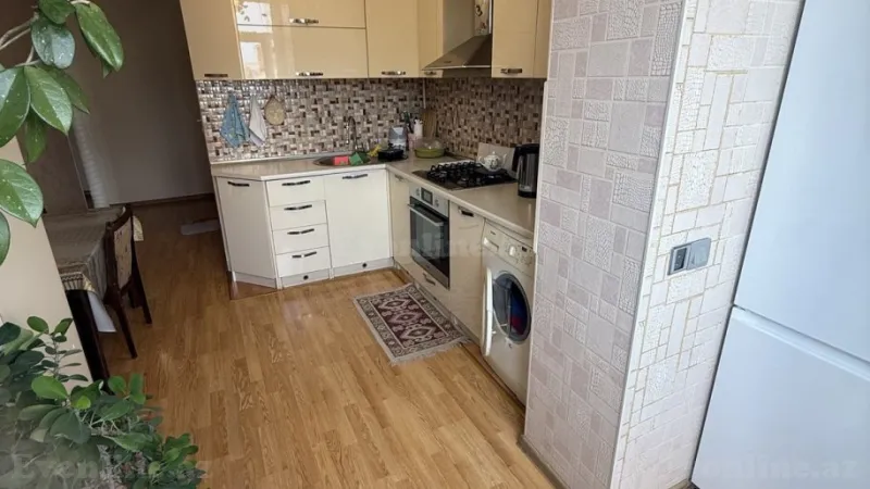 Satılır 3 otaqlı Mənzil Köhnə tikili 80 m² Yeni Yasamal - şəkil 12