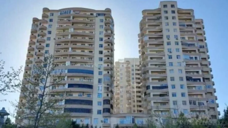 Bakı, Yasamal r., Elmlər Akademiyası m.da 3 otaqlı mənzil satılır