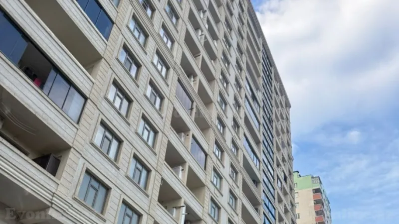 Satılır 4 otaqlı Mənzil Yeni tikili 160 m² Xətai m.