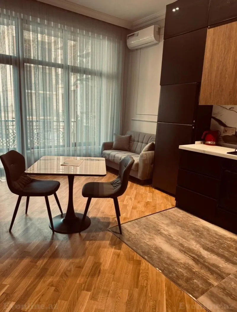 Kirayə verilir 3 otaqlı Mənzil Yeni tikili 140 m² 28 May m. - şəkil 14