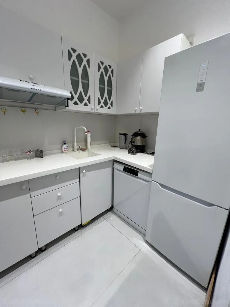 Kirayə verilir Ofis 190 m² Xətai m. - şəkil 14