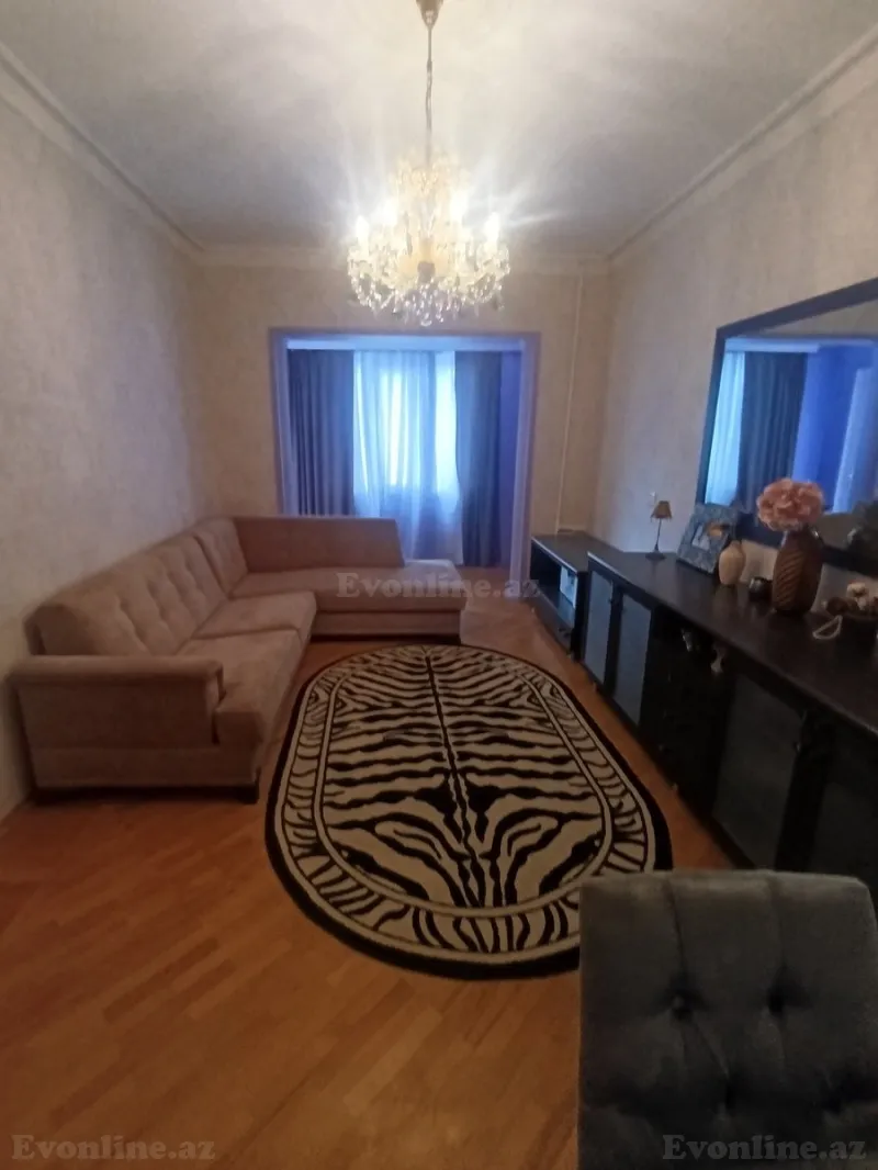 Satılır 3 otaqlı Mənzil Köhnə tikili 80 m² 8-ci mikrorayon - şəkil 2