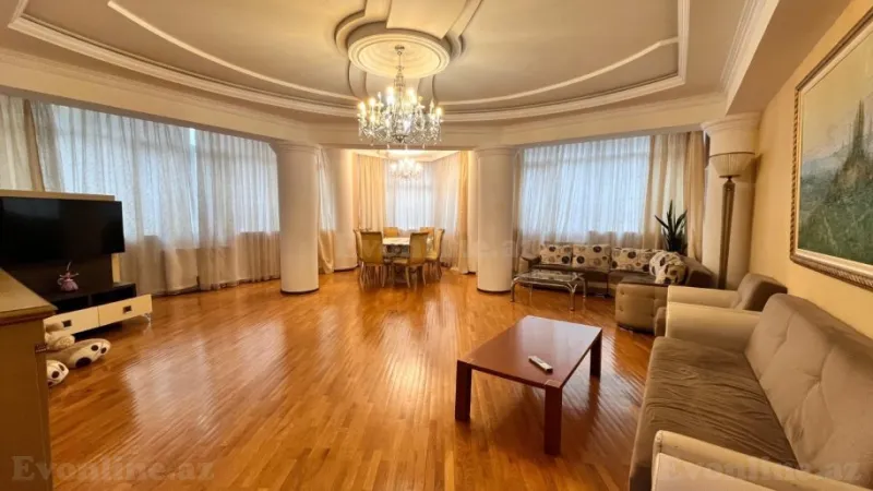 Satılır 3 otaqlı Mənzil Yeni tikili 200 m² İnşaatçılar m.