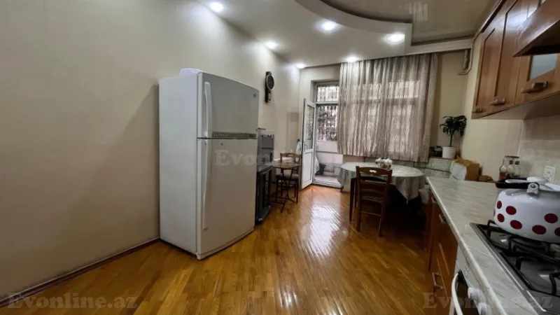 Satılır 3 otaqlı Mənzil Yeni tikili 200 m² İnşaatçılar m. - şəkil 9