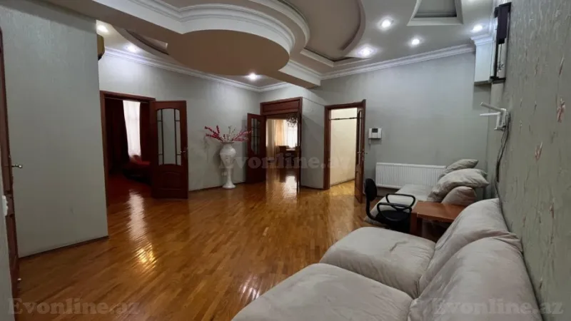 Satılır 3 otaqlı Mənzil Yeni tikili 200 m² İnşaatçılar m. - şəkil 18