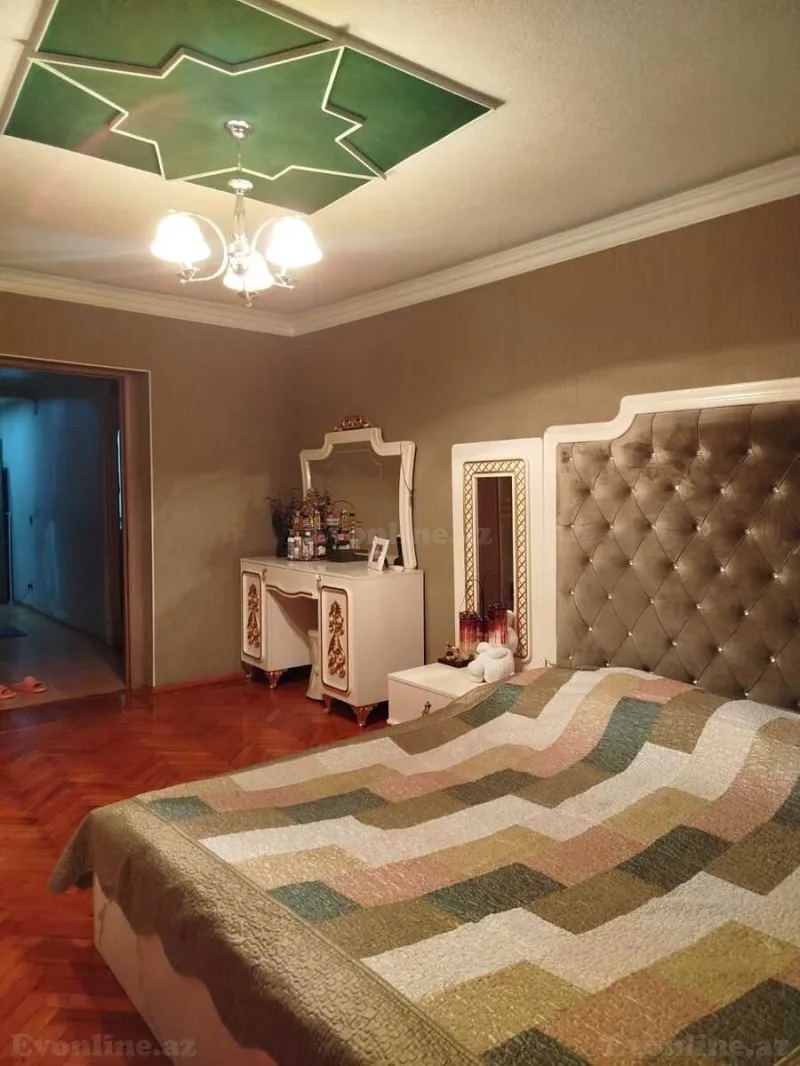 Satılır 3 otaqlı Mənzil Köhnə tikili 70 m² Elmlər Akademiyası m. - şəkil 5