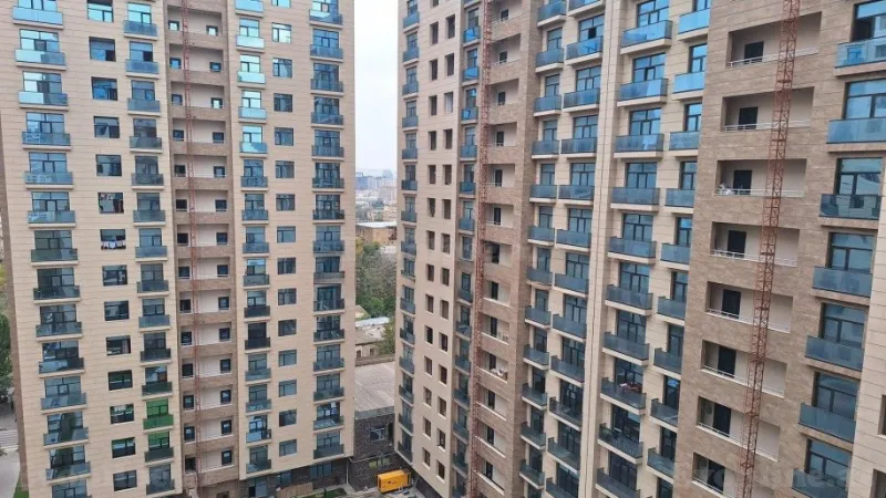 Satılır 4 otaqlı Mənzil Yeni tikili 195 m² 28 May m. - şəkil 2