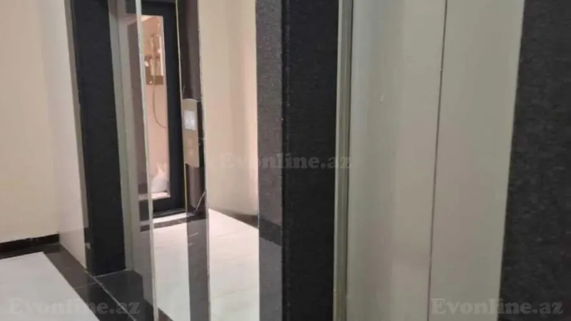 Satılır 4 otaqlı Mənzil Yeni tikili 195 m² 28 May m. - şəkil 3