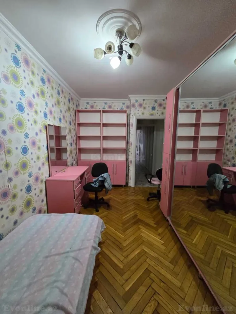 Satılır 3 otaqlı Mənzil Köhnə tikili 105 m² İçərişəhər m. - şəkil 4