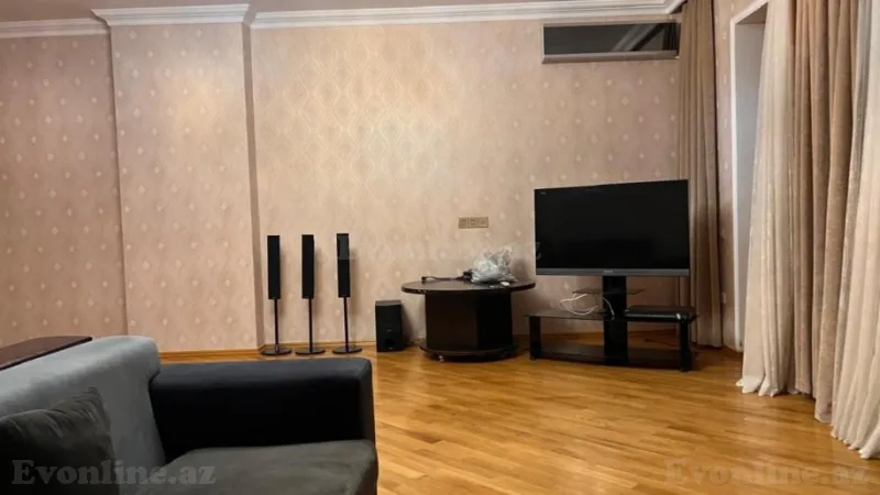 Kirayə verilir 3 otaqlı Mənzil Yeni tikili 161 m² Nərimanov r. - şəkil 2