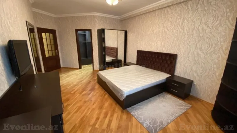 Kirayə verilir 3 otaqlı Mənzil Yeni tikili 161 m² Nərimanov r. - şəkil 5