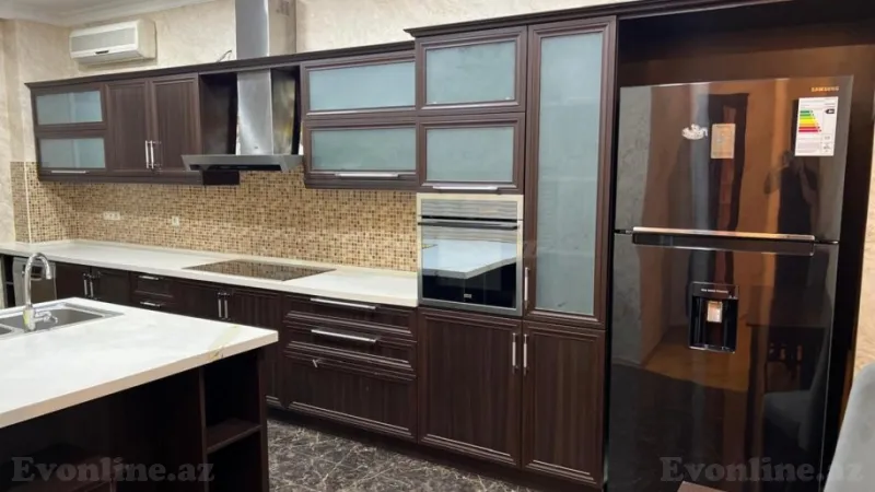 Kirayə verilir 3 otaqlı Mənzil Yeni tikili 161 m² Nərimanov r. - şəkil 9