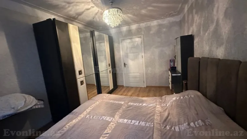 Satılır 4 otaqlı Mənzil Köhnə tikili 90 m² Neftçilər m. - şəkil 4