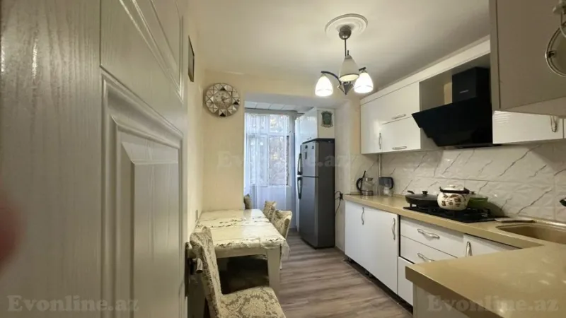 Satılır 4 otaqlı Mənzil Köhnə tikili 90 m² Neftçilər m. - şəkil 9