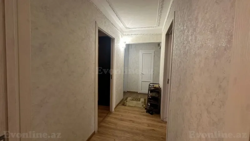 Satılır 4 otaqlı Mənzil Köhnə tikili 90 m² Neftçilər m. - şəkil 12