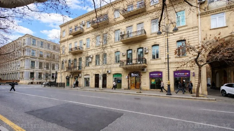 Satılır 2 otaqlı Mənzil Köhnə tikili 62 m² 28 May m. - şəkil 3