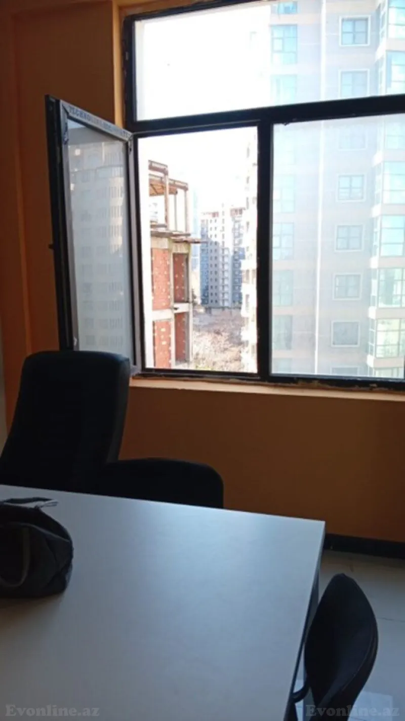 Kirayə verilir Ofis 170 m² Nəsimi r. - şəkil 2