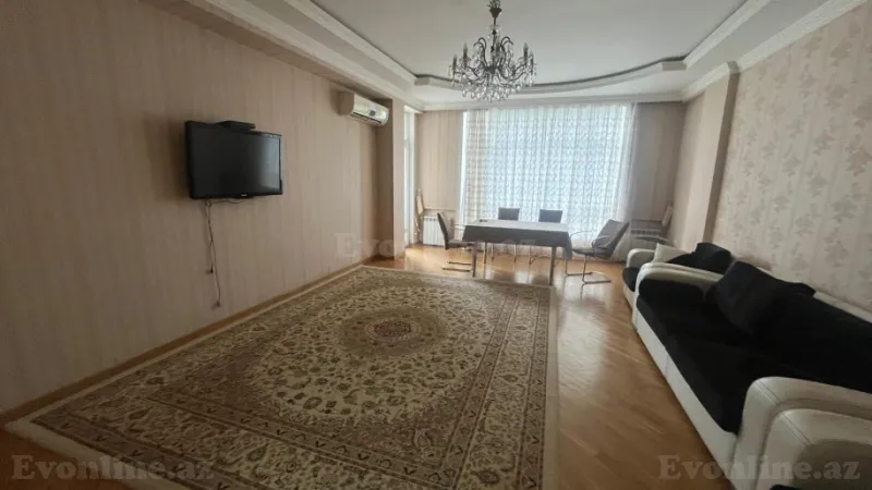 Kirayə verilir 3 otaqlı Mənzil Yeni tikili 132 m² 8 Noyabr m.