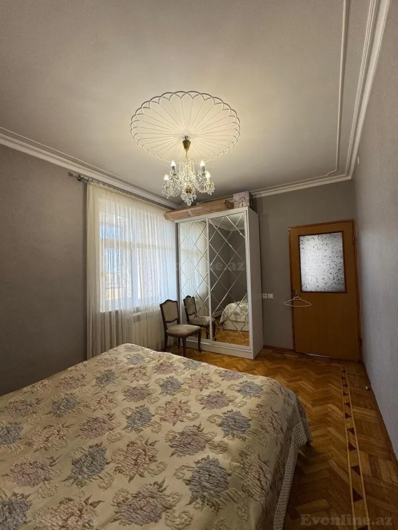 Satılır 2 otaqlı Mənzil Köhnə tikili 65 m² Əhmədli m. - şəkil 4