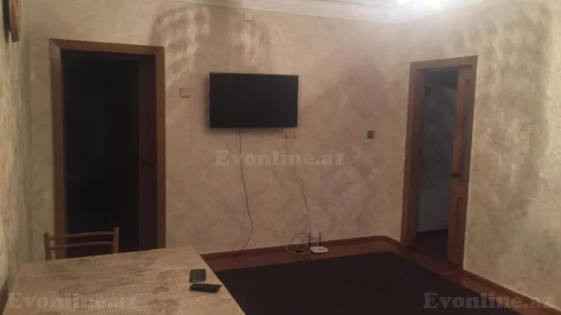 Satılır 3 otaqlı Mənzil Köhnə tikili 80 m² Nərimanov r.