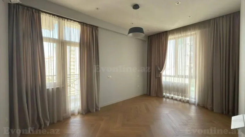 Satılır 3 otaqlı Mənzil Yeni tikili 134 m² Gənclik m. - şəkil 2