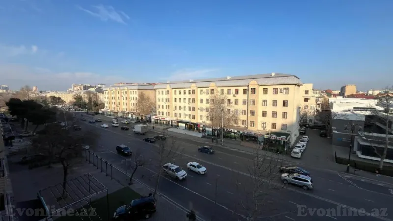 Bakı, Nərimanov r., Gənclik m.da 2 otaqlı mənzil satılır