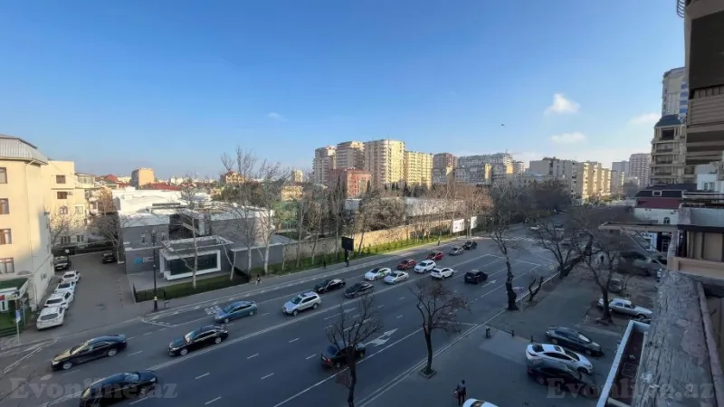 Satılır 2 otaqlı Mənzil Köhnə tikili 50 m² Gənclik m. - şəkil 7