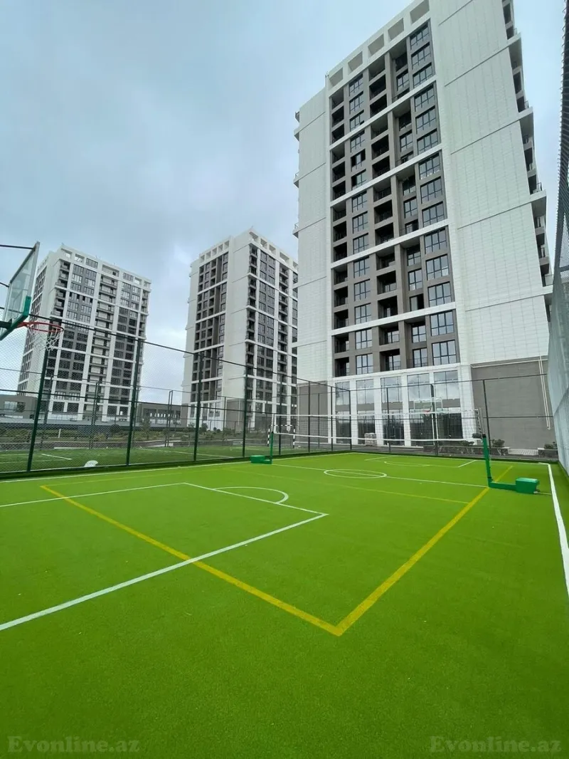 Bakı, Nərimanov r., Koroğlu m.da 3 otaqlı mənzil satılır