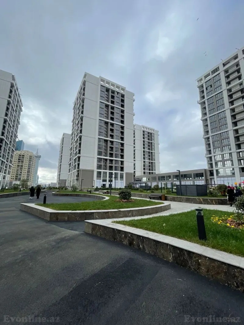 Satılır 3 otaqlı Mənzil Yeni tikili 147 m² Koroğlu m. - şəkil 3