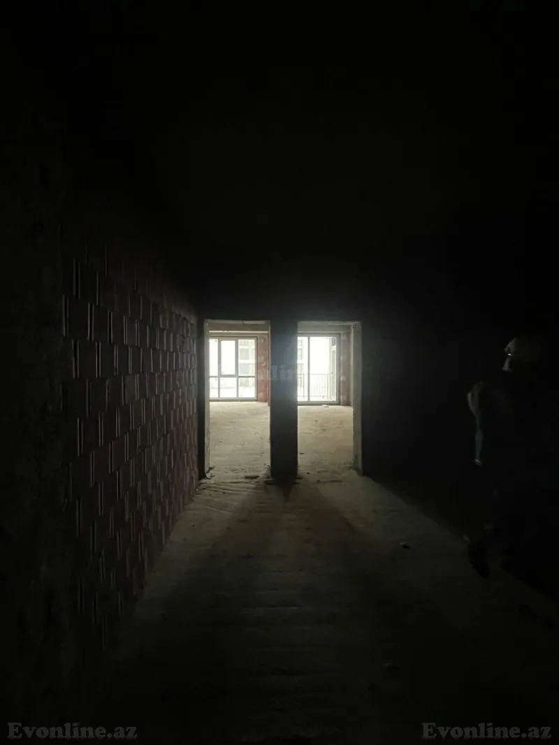 Satılır 3 otaqlı Mənzil Yeni tikili 147 m² Koroğlu m. - şəkil 17