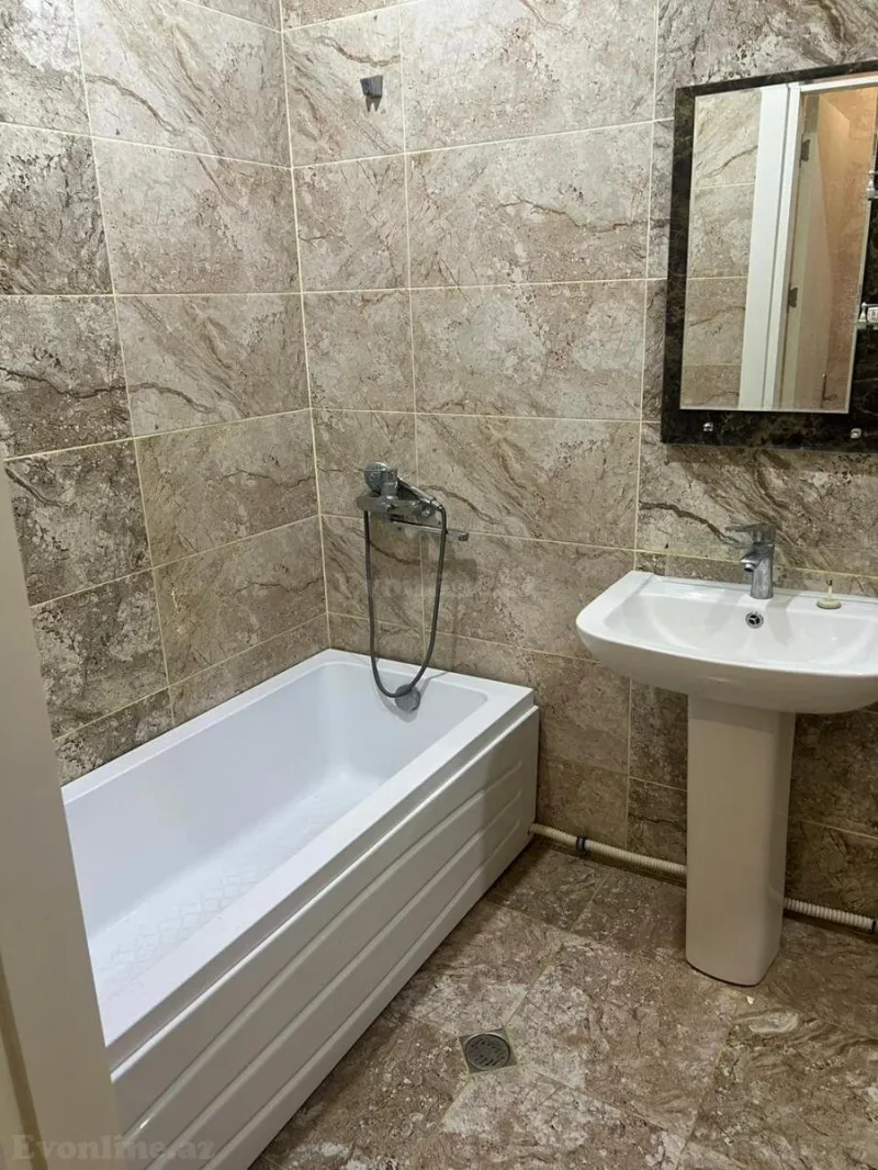 Kirayə verilir 3 otaqlı Mənzil Yeni tikili 130 m² Bayıl - şəkil 18