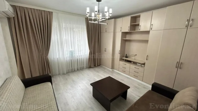 Bakı, Yasamal r., Elmlər Akademiyası m.da 2 otaqlı mənzil satılır