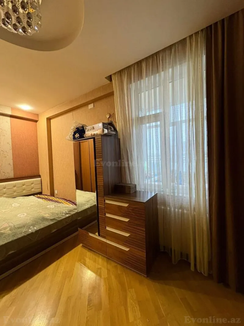 Kirayə verilir 4 otaqlı Mənzil Yeni tikili 120 m² 8-ci mikrorayon - şəkil 6