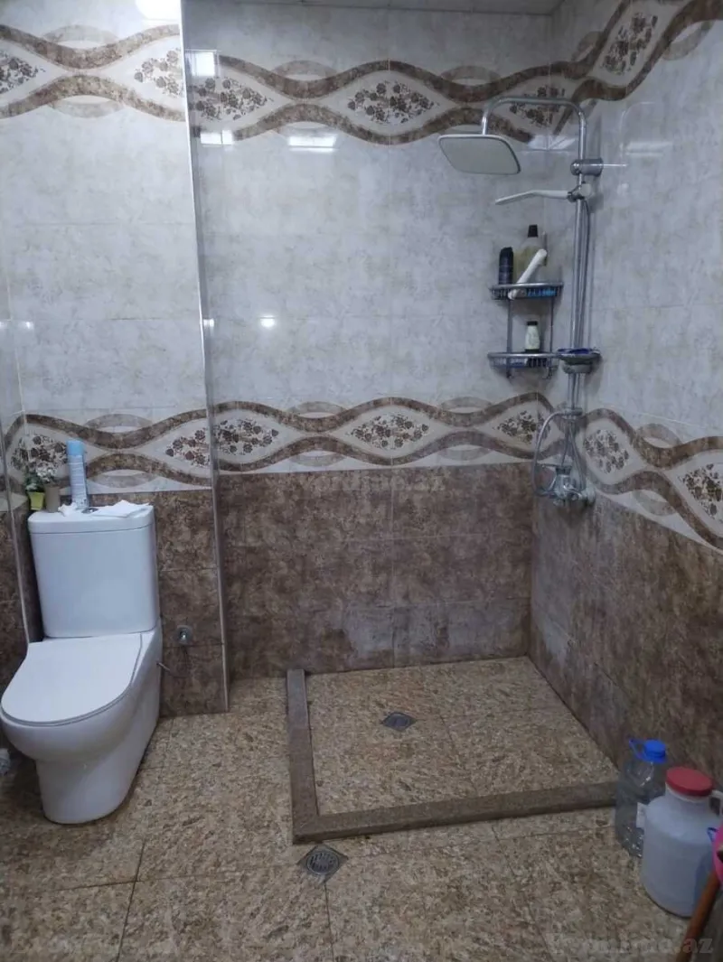 Satılır 2 otaqlı Mənzil Köhnə tikili 65 m² 8-ci mikrorayon - şəkil 5