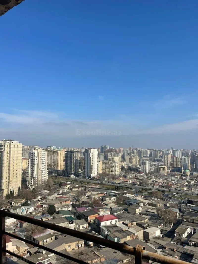 Satılır 4 otaqlı Mənzil Yeni tikili 190 m² Elmlər Akademiyası m.