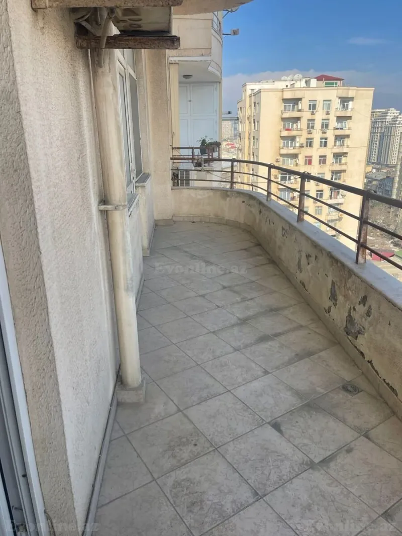 Satılır 4 otaqlı Mənzil Yeni tikili 190 m² Elmlər Akademiyası m. - şəkil 5