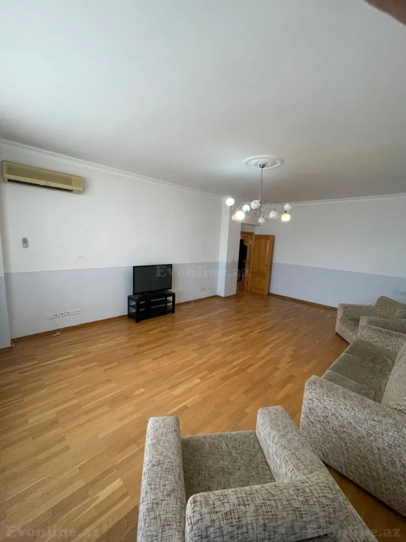 Satılır 4 otaqlı Mənzil Yeni tikili 190 m² Elmlər Akademiyası m. - şəkil 24