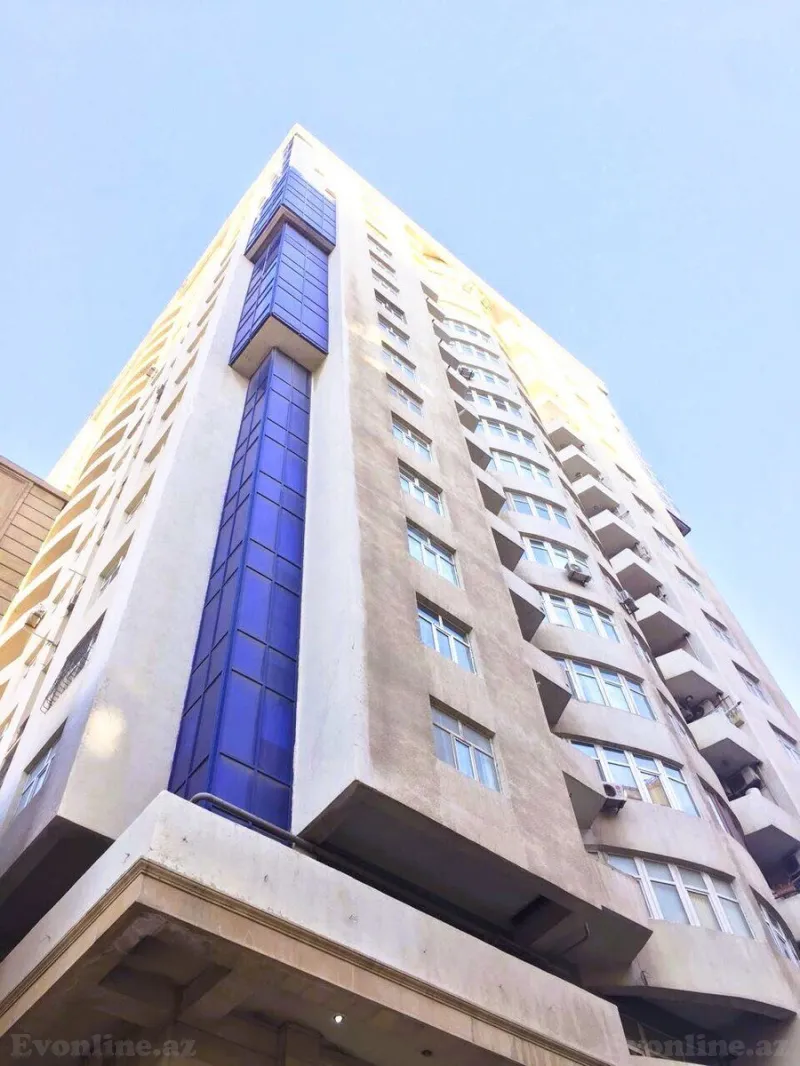 Satılır 3 otaqlı Mənzil Yeni tikili 170 m² 28 May m. - şəkil 2