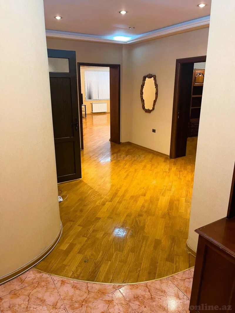 Satılır 3 otaqlı Mənzil Yeni tikili 170 m² 28 May m. - şəkil 6