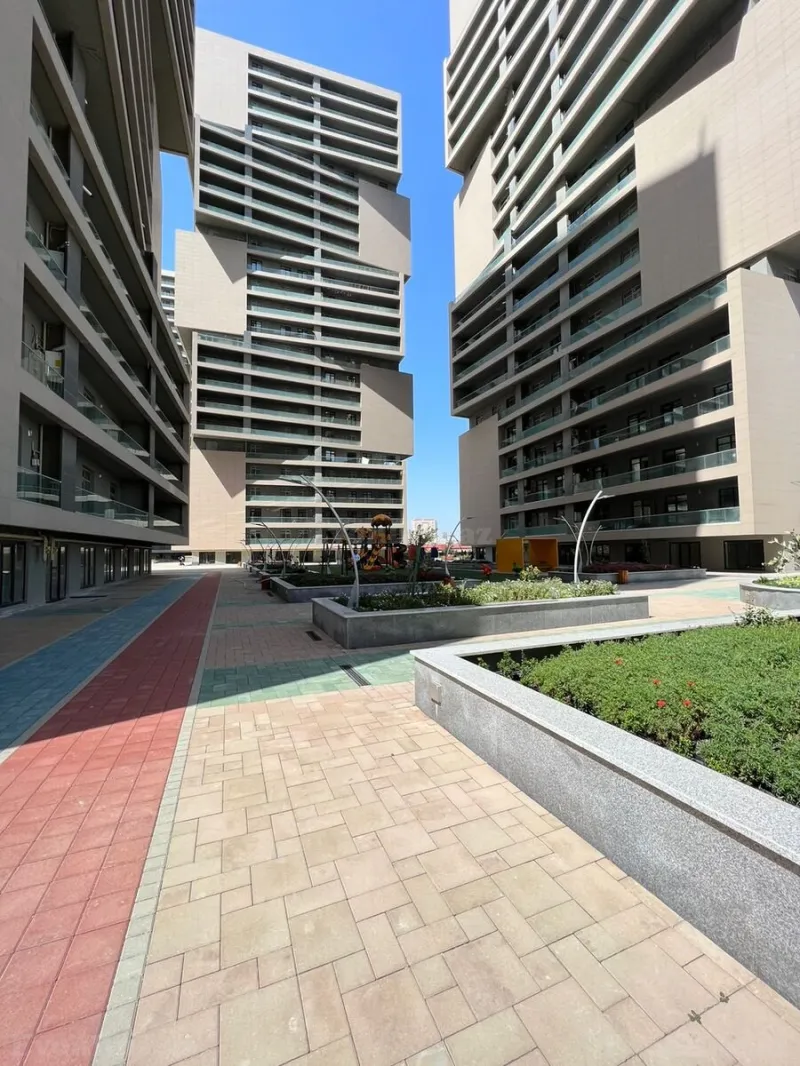 Kirayə verilir 3 otaqlı Mənzil Yeni tikili 107 m² Yasamal - şəkil 2