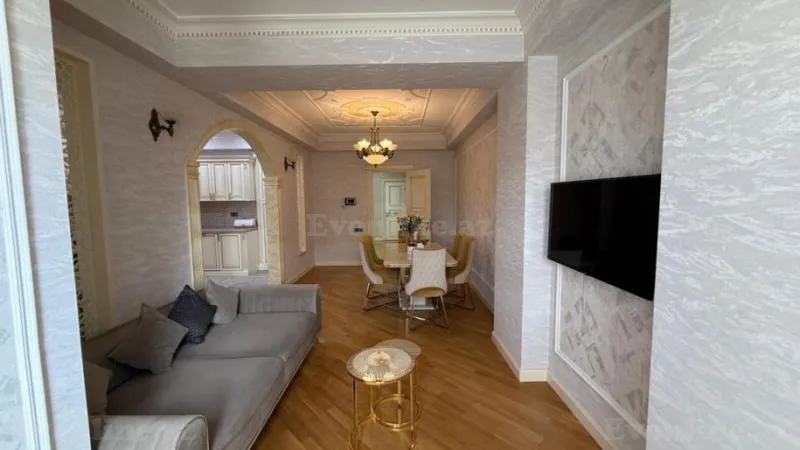 Satılır 3 otaqlı Mənzil Yeni tikili 145 m² Azadlıq prospekti m. - şəkil 8