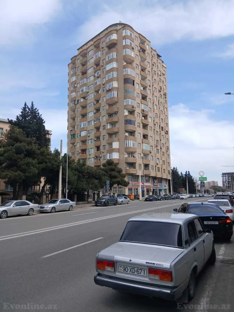 Satılır 3 otaqlı Mənzil Yeni tikili 145 m² Azadlıq prospekti m. - şəkil 24