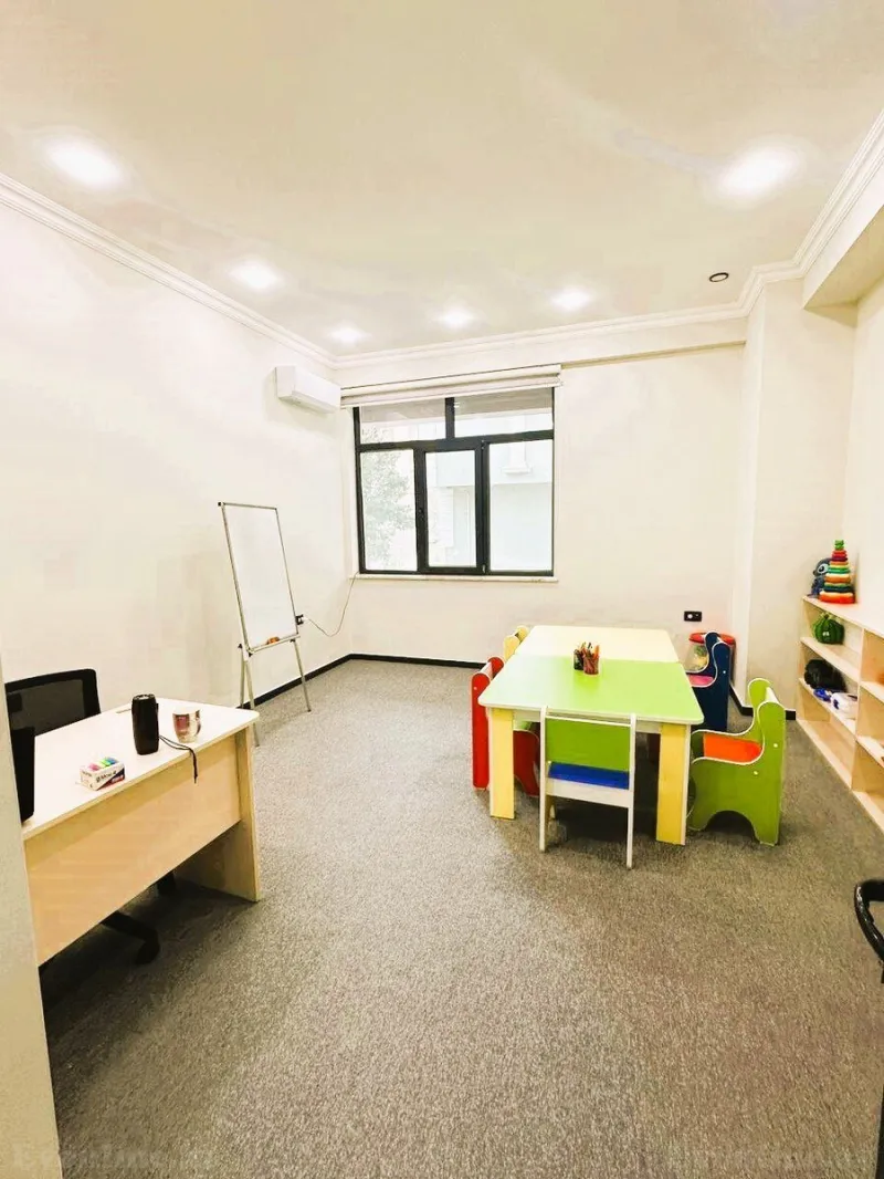 Kirayə verilir Ofis 110 m² Nəsimi r. - şəkil 3